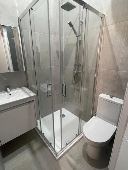 New Two Bedroom Flat Kamila On A Dwell スリーマ エクステリア 写真
