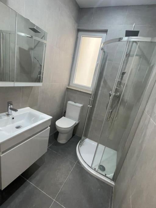 New Two Bedroom Flat Kamila On A Dwell スリーマ エクステリア 写真
