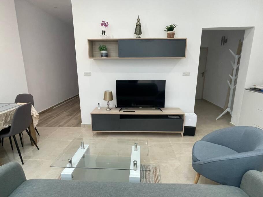 New Two Bedroom Flat Kamila On A Dwell スリーマ エクステリア 写真